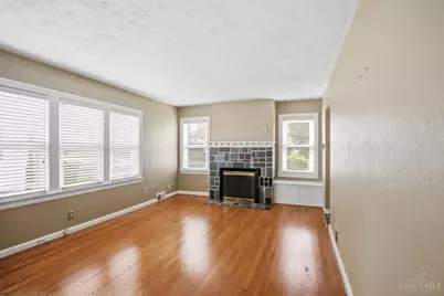 1034 Croyden Drive, Dayton, OH 45420 - Photo 7