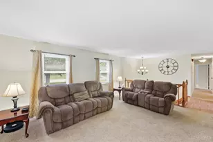 1086 Kimberly Ln, Miami Township, OH 45150 - Photo 7