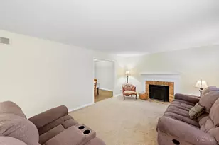 1086 Kimberly Ln, Miami Township, OH 45150 - Photo 9