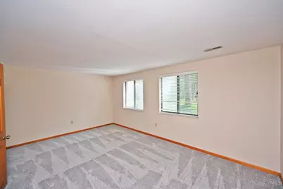 201 Centerbury Court, Cincinnati, OH 45246 - Photo 25