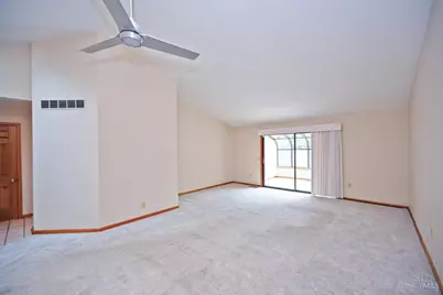 201 Centerbury Court, Cincinnati, OH 45246 - Photo 9