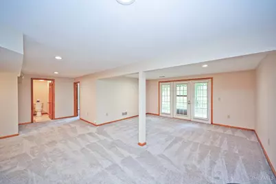 201 Centerbury Court, Cincinnati, OH 45246 - Photo 23