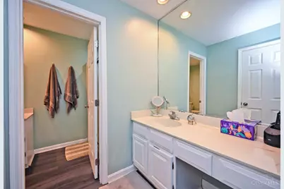 6625 W Knollwood Circle, Miami Township, OH 45140 - Photo 37