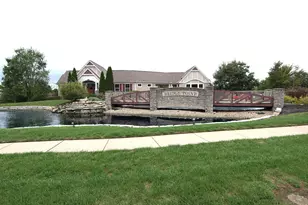 7609 Skyview Cir, Green Township, OH 45248 - Photo 19