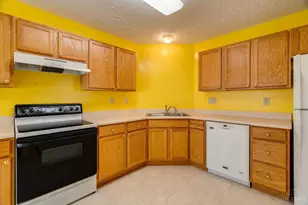 3409 Kleeman Lake Ct, Cincinnati, OH 45211 - Photo 25