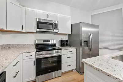 1120 Carson Avenue, Cincinnati, OH 45205 - Photo 9