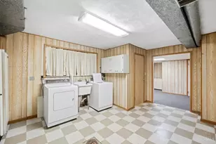 8430 Susann Ln, Cincinnati, OH 45215 - Photo 33