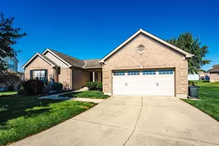 800 Autumn Ct, Trenton, OH 45067 - Photo 3