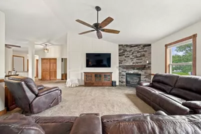 800 Autumn Court, Trenton, OH 45067 - Photo 7
