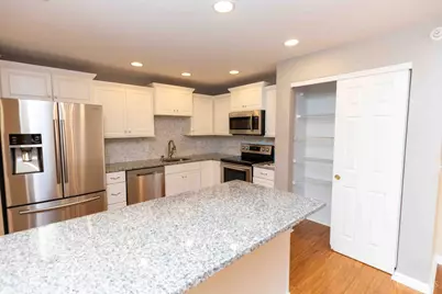 6999 Summit Lake Drive #2, Green Township, OH 45247 - Photo 9