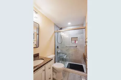 8763 Zodiac Drive, Springfield Township, OH 45231 - Photo 11
