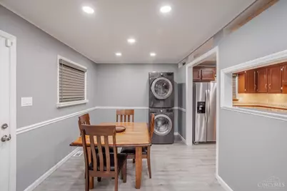 8763 Zodiac Drive, Springfield Township, OH 45231 - Photo 9