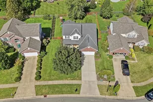 8044 Seabury Ct, West Chester, OH 45069 - Photo 3