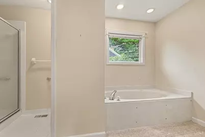 6555 Gwendolyn Drive, Anderson Township, OH 45230 - Photo 17