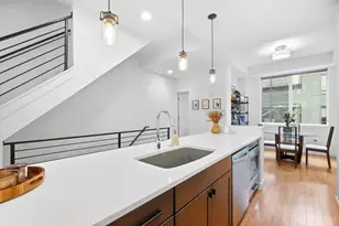 24 Mercer St, Cincinnati, OH 45202 - Photo 25