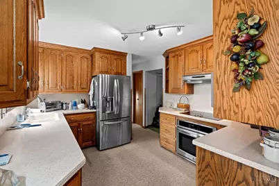 806 Kathryn Drive, Wilmington, OH 45177 - Photo 9