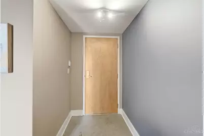 353 W Fourth Street #401, Cincinnati, OH 45202 - Photo 3