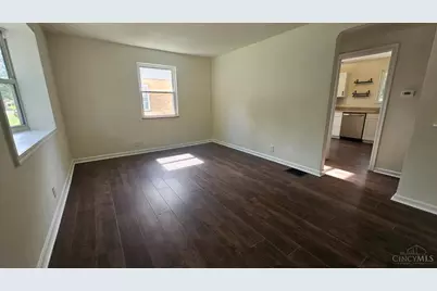 6925 Pin Oak Drive, Cincinnati, OH 45239 - Photo 5