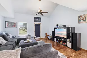 3903 Pebble Creek Ln, Batavia Township, OH 45102 - Photo 9