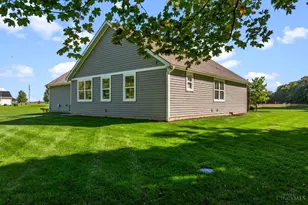 101 Faulkner Rd, Liberty Township, OH 45177 - Photo 35