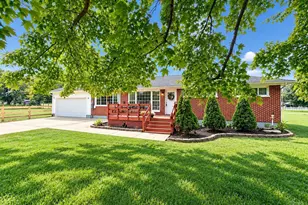 3337 Crestview Ave, Lebanon, OH 45036 - Photo 1