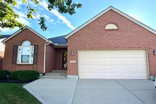 1932 Redbud Dr, Hamilton, OH 45013 - Photo 1