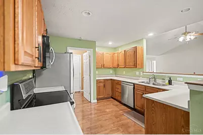 1932 Redbud Drive, Hamilton, OH 45013 - Photo 9