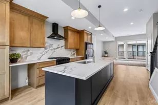 3906 Edwards Rd, Cincinnati, OH 45209 - Photo 15