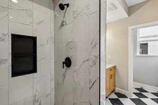 3906 Edwards Rd, Cincinnati, OH 45209 - Photo 29