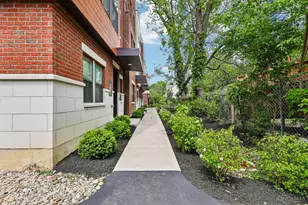 3906 Edwards Rd, Cincinnati, OH 45209 - Photo 7