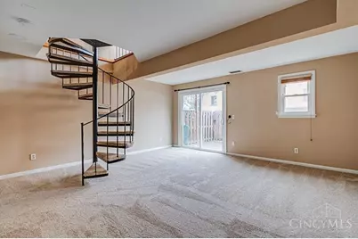 2436 Grandview Avenue, Cincinnati, OH 45206 - Photo 25