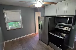 8253 Royal Heights Dr, Colerain Township, OH 45239 - Photo 3