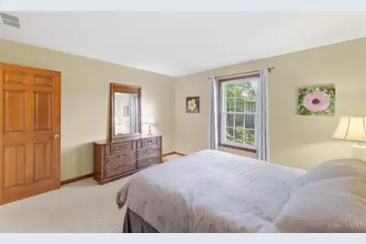 9044 Winton Road, Springfield Township, OH 45231 - Photo 19