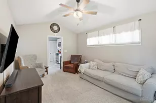 2820 Linwood Ave, Cincinnati, OH 45208 - Photo 17