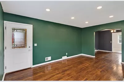 5065 Western Hills Ave, Cincinnati, OH 45238 - Photo 5