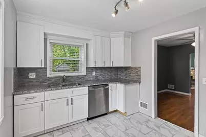 5065 Western Hills Ave, Cincinnati, OH 45238 - Photo 13