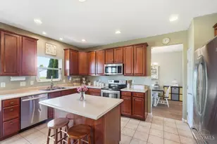 6149 Silver Wood Dr, Hamilton Township, OH 45152 - Photo 9