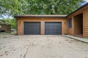 1352 Lorelei Dr, Perry Township, OH 45118 - Photo 3