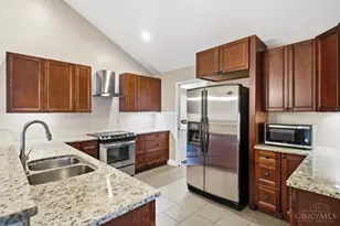 1500 Turnberry Village Dr, Washington Twp, OH 45458 - Photo 15