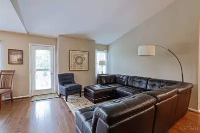 69 Evergreen Circle, Wyoming, OH 45215 - Photo 9
