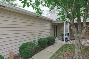 69 Evergreen Cir, Wyoming, OH 45215 - Photo 3