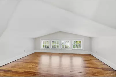 339 Thrall Street, Cincinnati, OH 45220 - Photo 43
