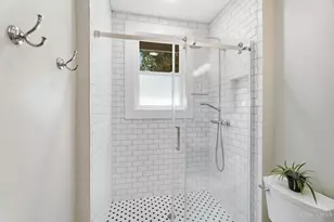 339 Thrall St, Cincinnati, OH 45220 - Photo 27