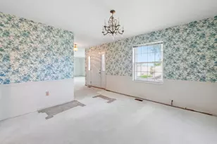 5341 Highmeadow Ln, Harrison Twp, OH 45415 - Photo 9