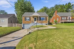 555 Greenwell Ave, Delhi Township, OH 45238 - Photo 3