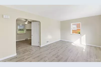 555 Greenwell Avenue, Delhi Township, OH 45238 - Photo 7