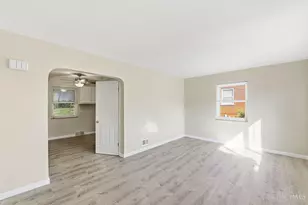 555 Greenwell Ave, Delhi Township, OH 45238 - Photo 7