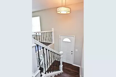 813 Allenwood Court, Delhi Township, OH 45238 - Photo 5
