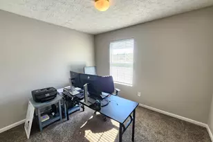 3320 Brodbeck Pl, Cincinnati, OH 45211 - Photo 9