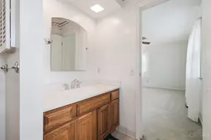 11962 Cedarcreek Dr, Springfield Township, OH 45240 - Photo 25
